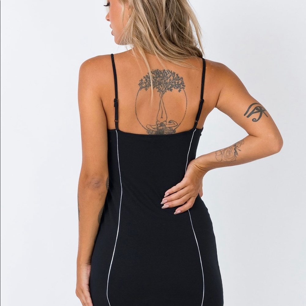 Princess Polly MOTEL SCOSH DRESS BLACK - Picture 5 of 5